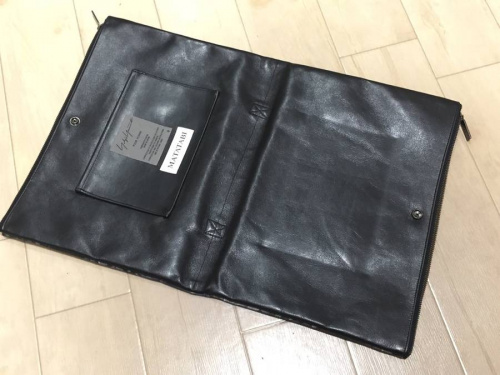 クラッチバッグ