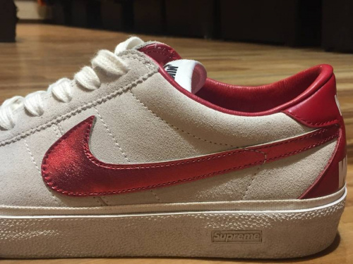 ナイキのコラボ