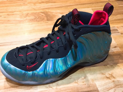 スニーカーの橋本店