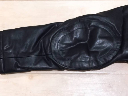 レザーのコラボ