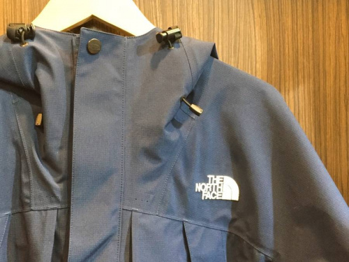 アウトドアの大量入荷