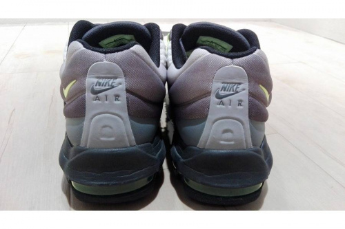 ニューバランスのNEW BALANCE