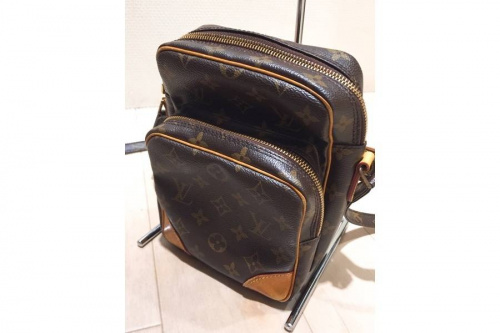 ブランドバッグのモノグラム