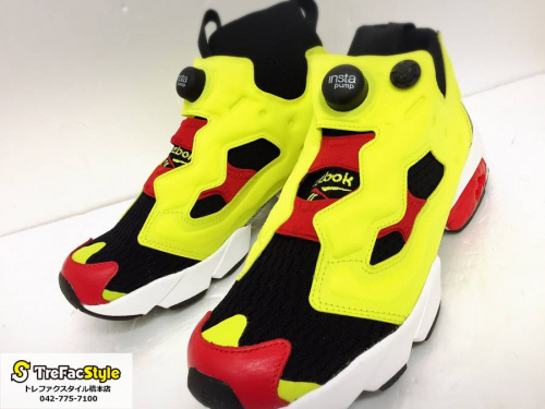 ポンプフューリーのスニーカー