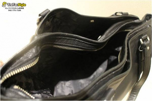 aniaryのトートバッグ