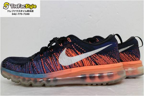 スニーカーの大量入荷