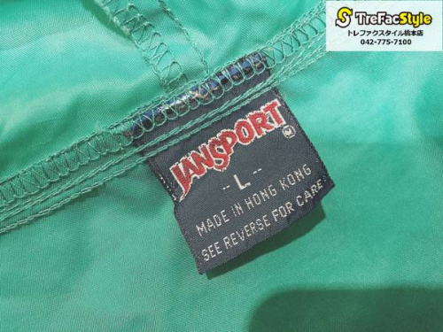 アウトドアのアノラックパーカー