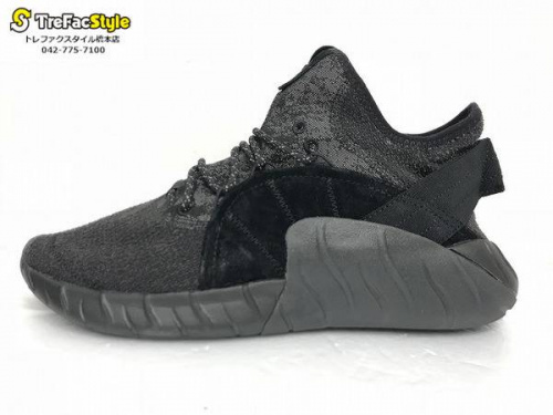 adidasのアディダス