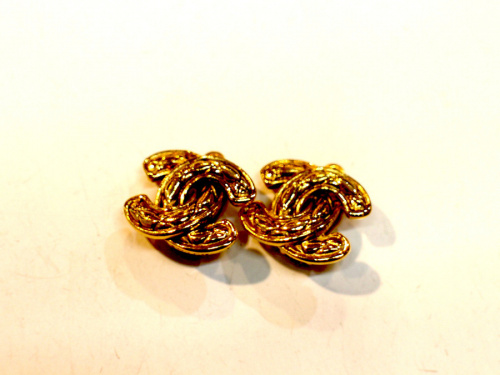 ラグジュアリーブランドのCHANEL（シャネル）