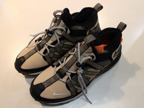 スニーカーのNIKE