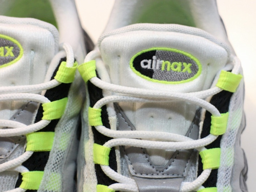 ナイキのAIR MAX