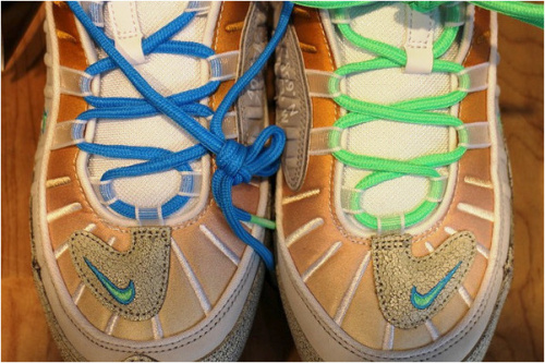 スニーカーのNIKE AIR MAX 98