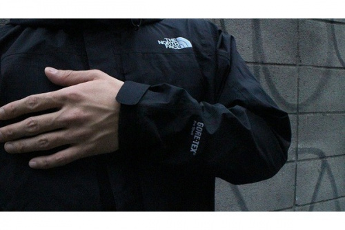 アウトドアブランドのTHE NORTH FACE