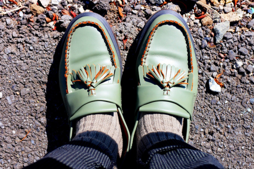 タッセルのローファー