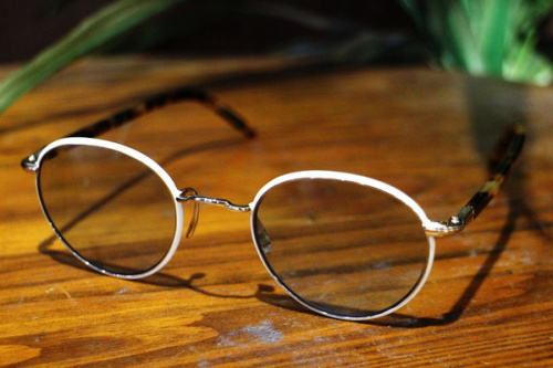 アヤメのサングラス