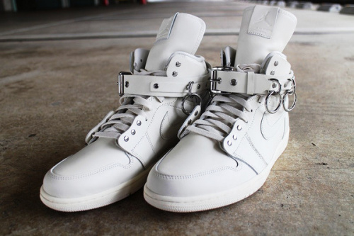 橋本店のスニーカー