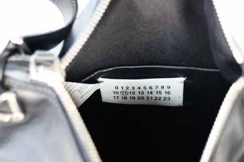 クラッチバックの橋本店