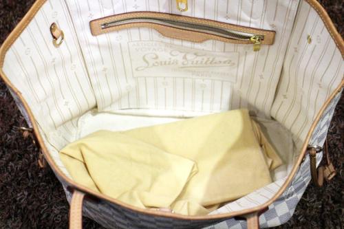 ダミエ・アズールのトートバック