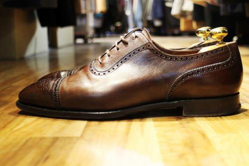 ドレスシューズのCrockett & Jones