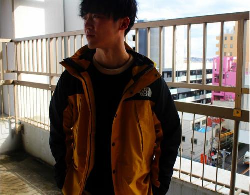 イエロー/ブラック