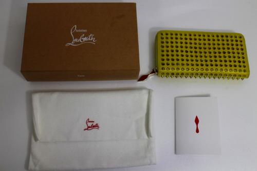 パネトーネのスタッズ