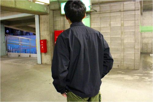 ブフトのルーズシャツ