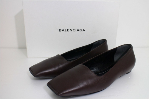 ラグジュアリーブランドのBALENCIAGA