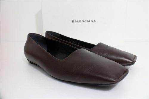 BALENCIAGAのバレンシアガ