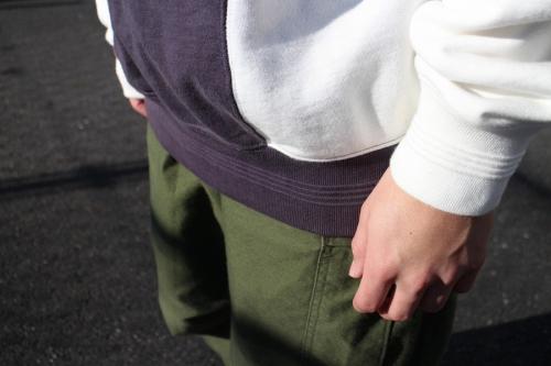 クルーネックスエットのグレー