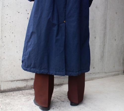 バルマカーンコートのネイビー