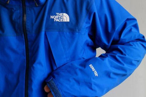 ザノースフェイスのドットショットジャケット