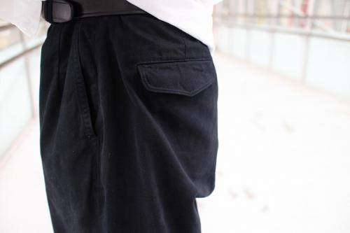 ミリタリークロス2タックパンツのネイビー