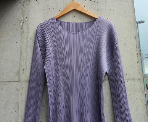 インポートブランドのPLEATS PLEASE