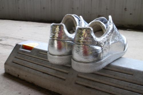 スニーカーの橋本店