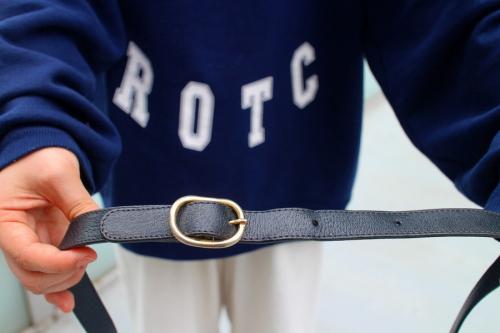 ショルダーバッグのベージュ