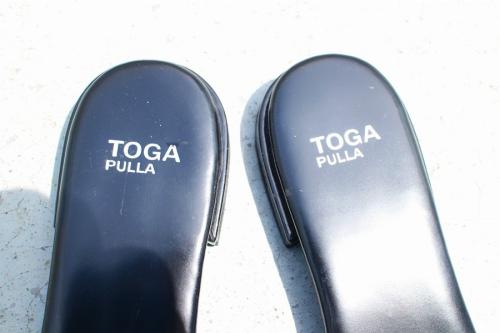 サンダルのブラック