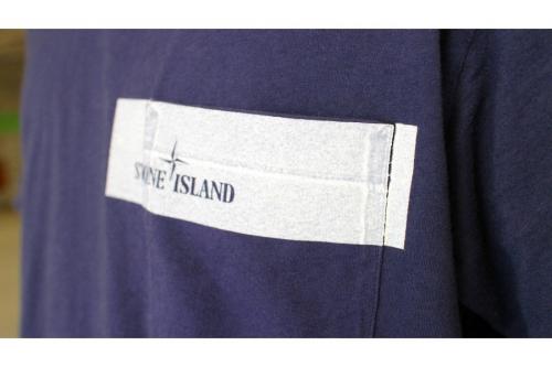 ストーンアイランドのクルーネックTシャツ