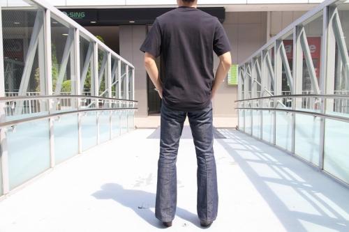 ロゴTシャツのブラック