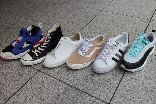 ナイキのアディダス