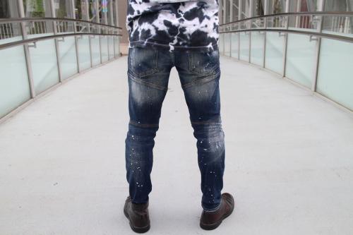 ディースクエアードのデニムパンツ