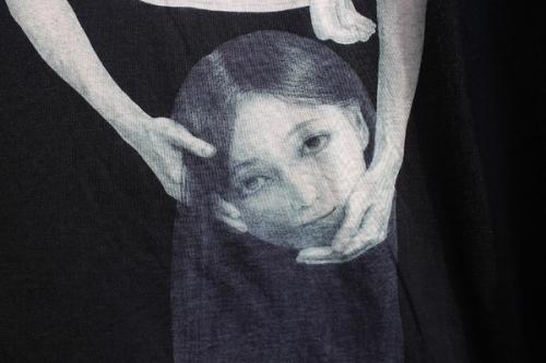 内田柄丸首ロングスリーブカットソーのブラック