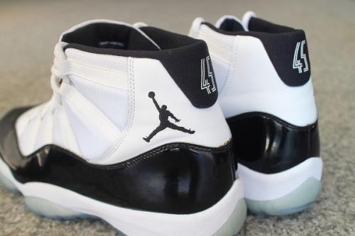 AIR JORDAN 11のCONCORD