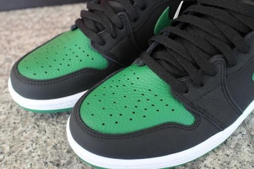 ナイキのAIR JORDAN 1