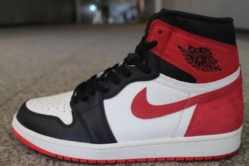 AIR JORDAN 1のTRACK RED