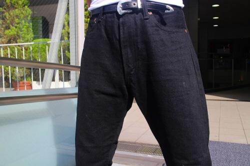 デニムテーパードトラウザーのブラックデニム