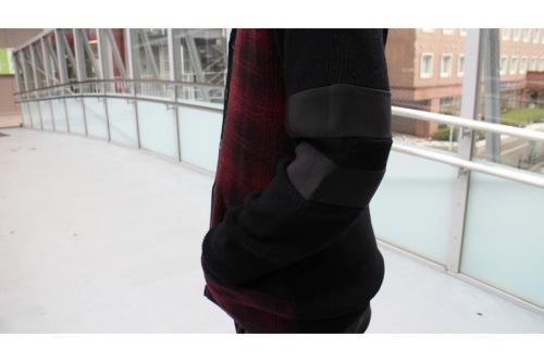 サカイのデザイン切替カーディガン