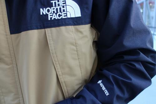 マウンテンライトジャケットのユーティリティブラウン