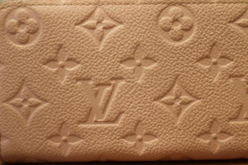 ルイ ヴィトン　の長財布