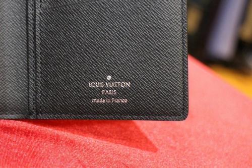 ルイ ヴィトン　の長財布