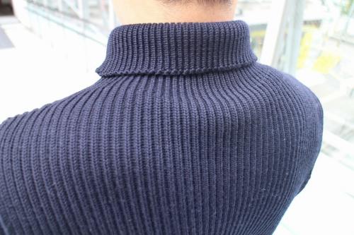 アンデルセンアンデルセンの5GGタートルネックニット